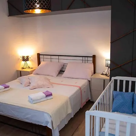 Casa de Férias - Sibenik Riviera 7177 Brnjica
